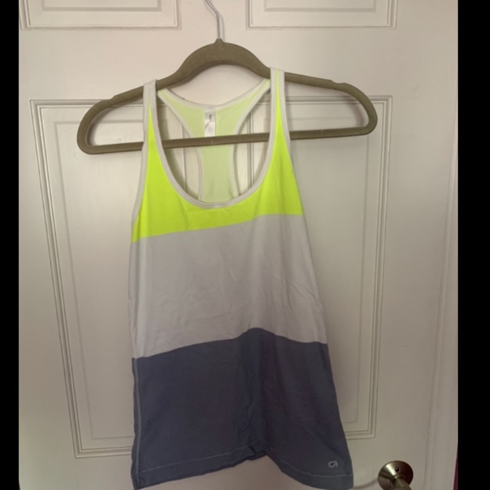 GAP fit tank top